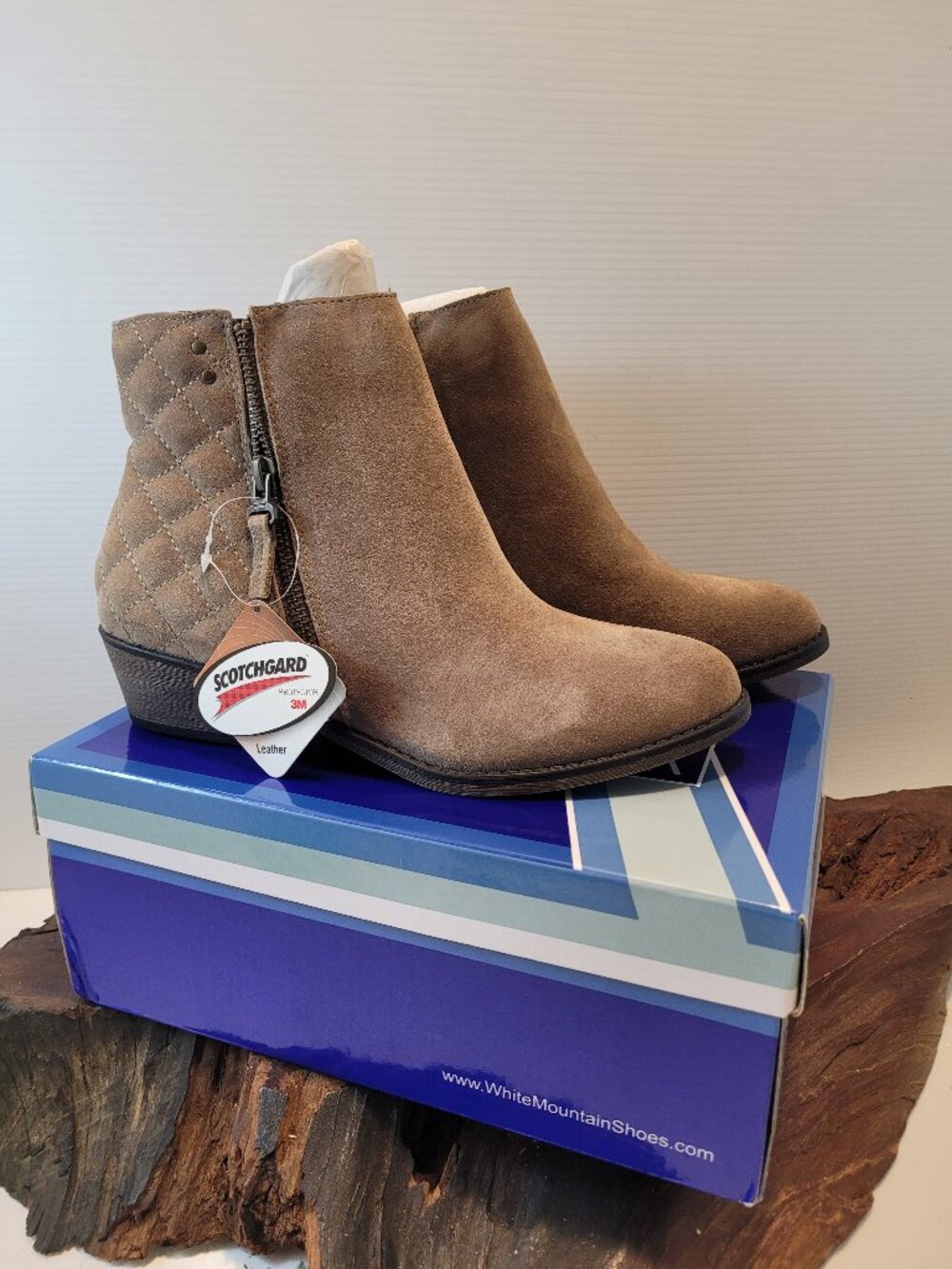 Jodi Quitted Zip Up Ankle Boots Seude White Mountain Size 8